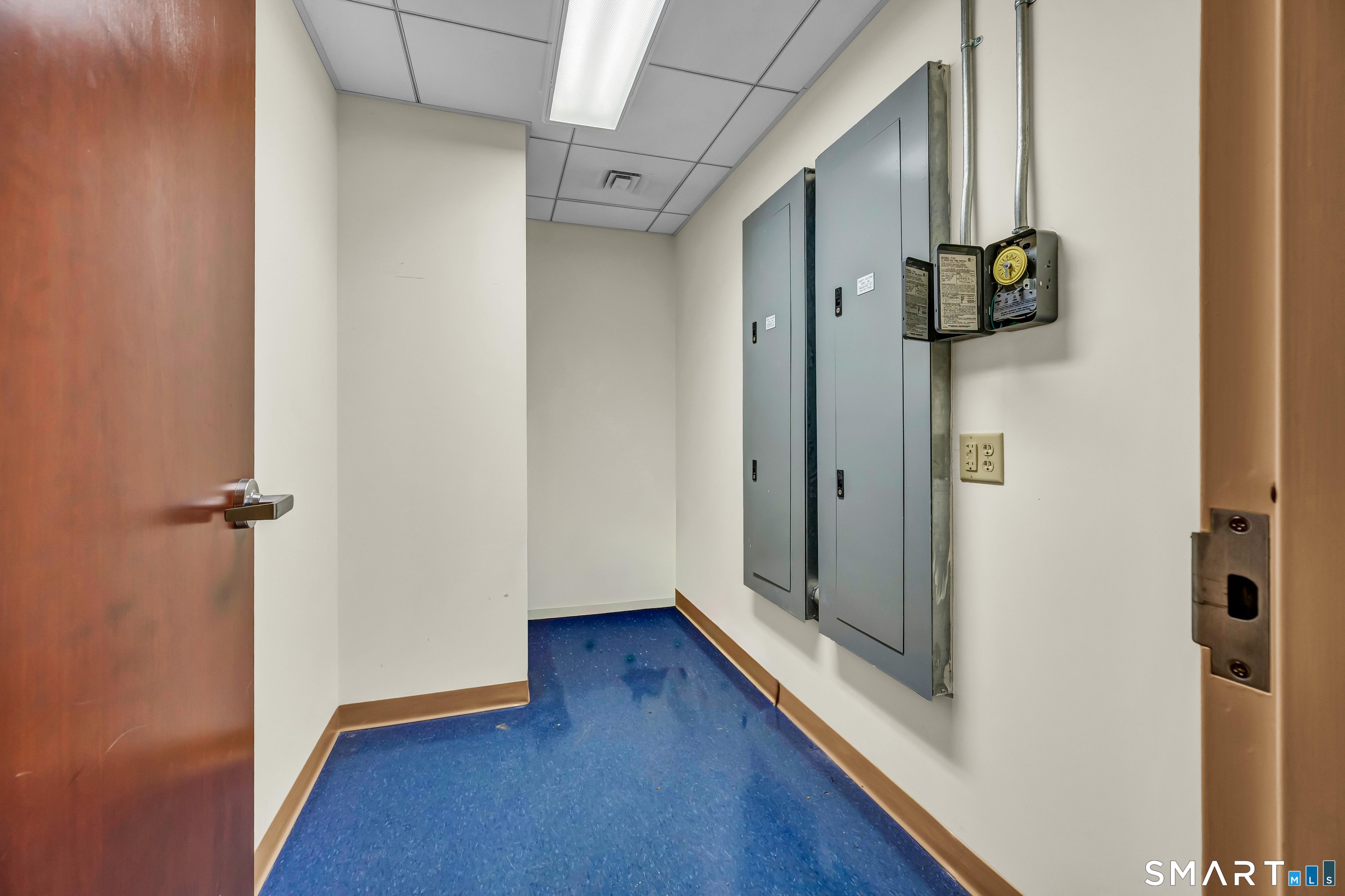 350 Bridgeport Avenue Shelton CT 06484