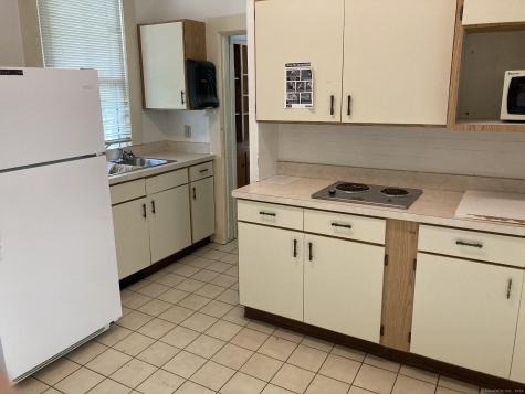 75 Granite Street New London CT 06320