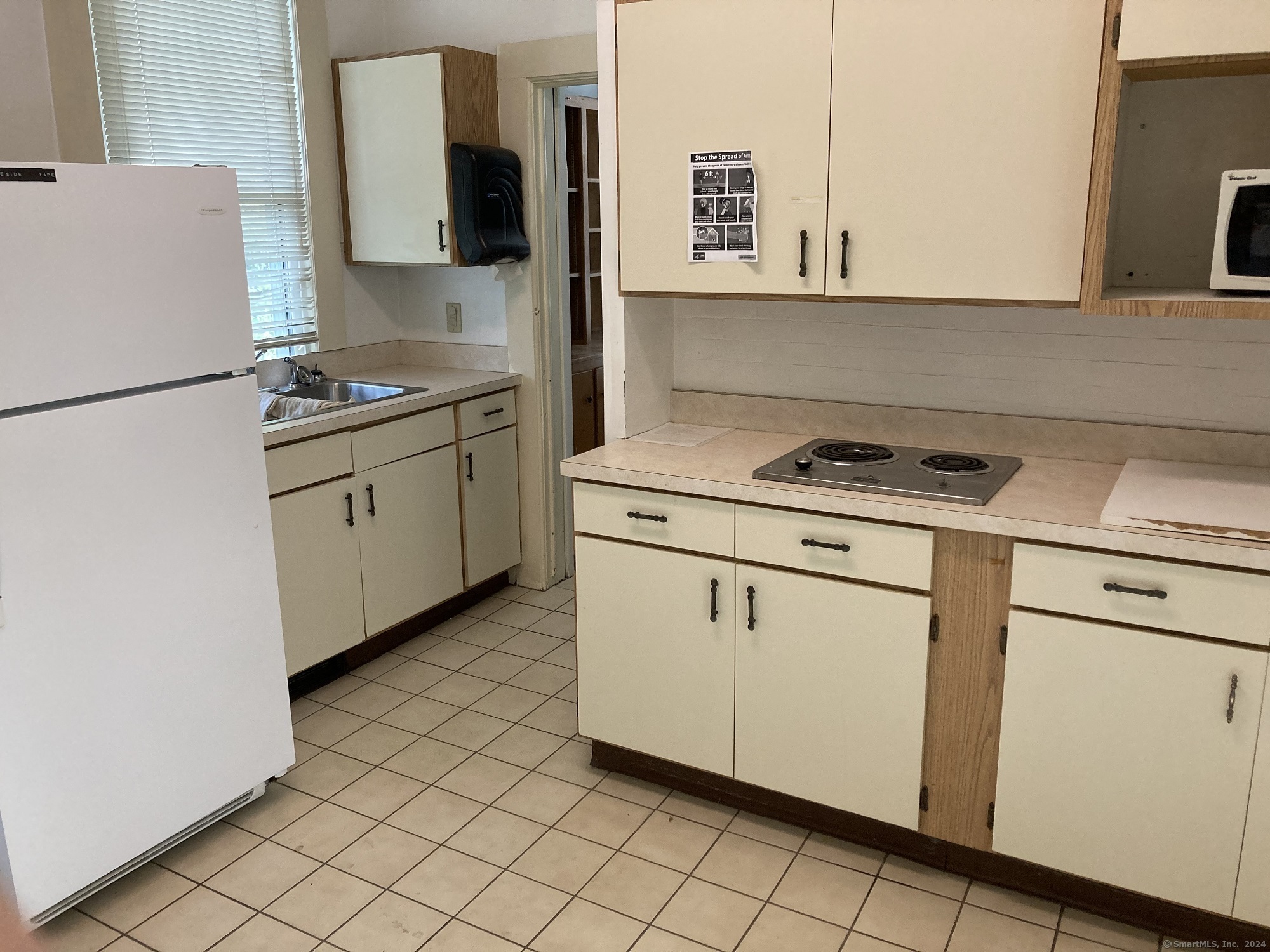 75 Granite Street New London CT 06320