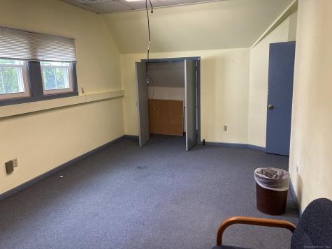 75 Granite Street New London CT 06320