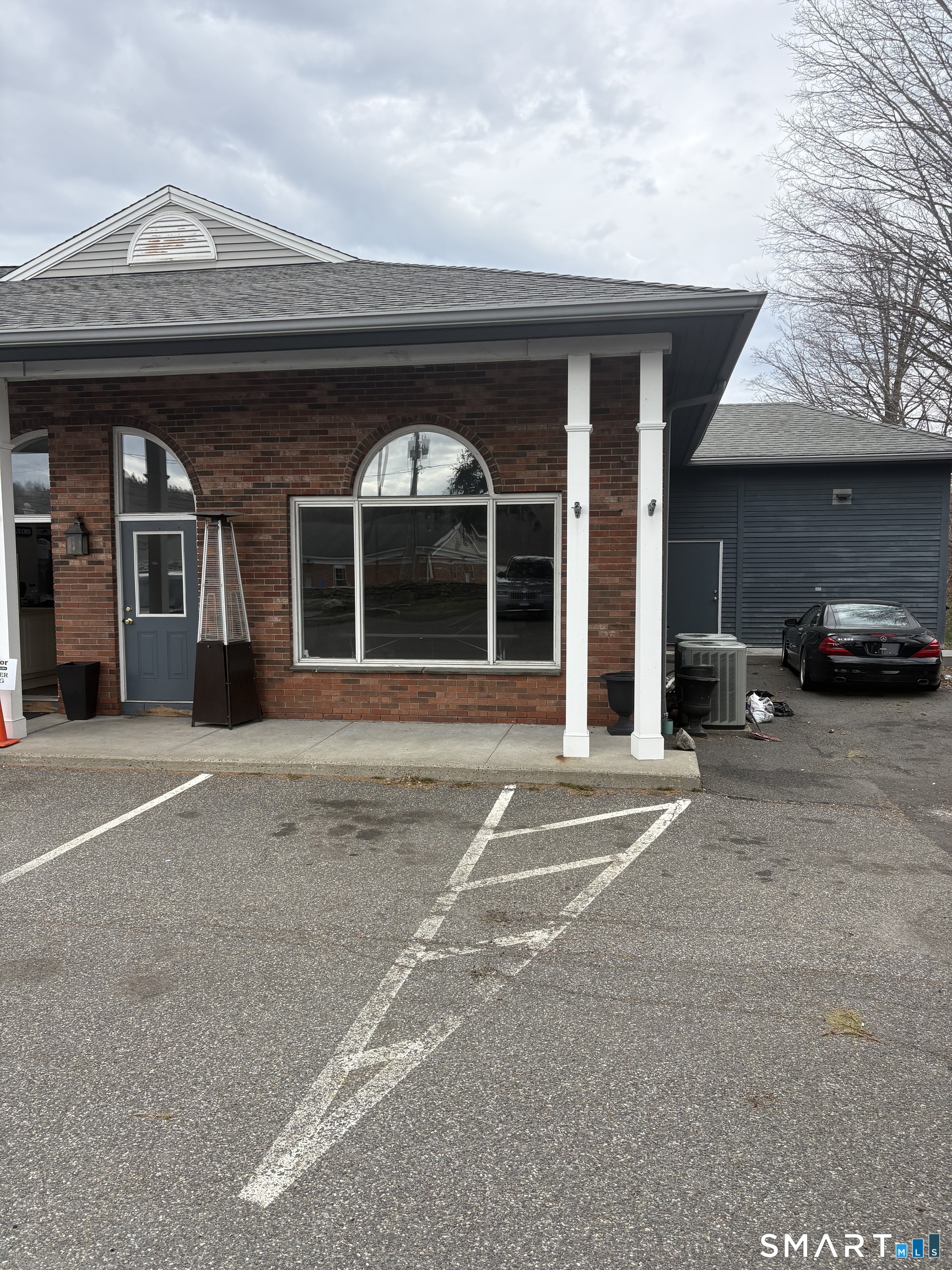88 State Route 37 New Fairfield CT 06812
