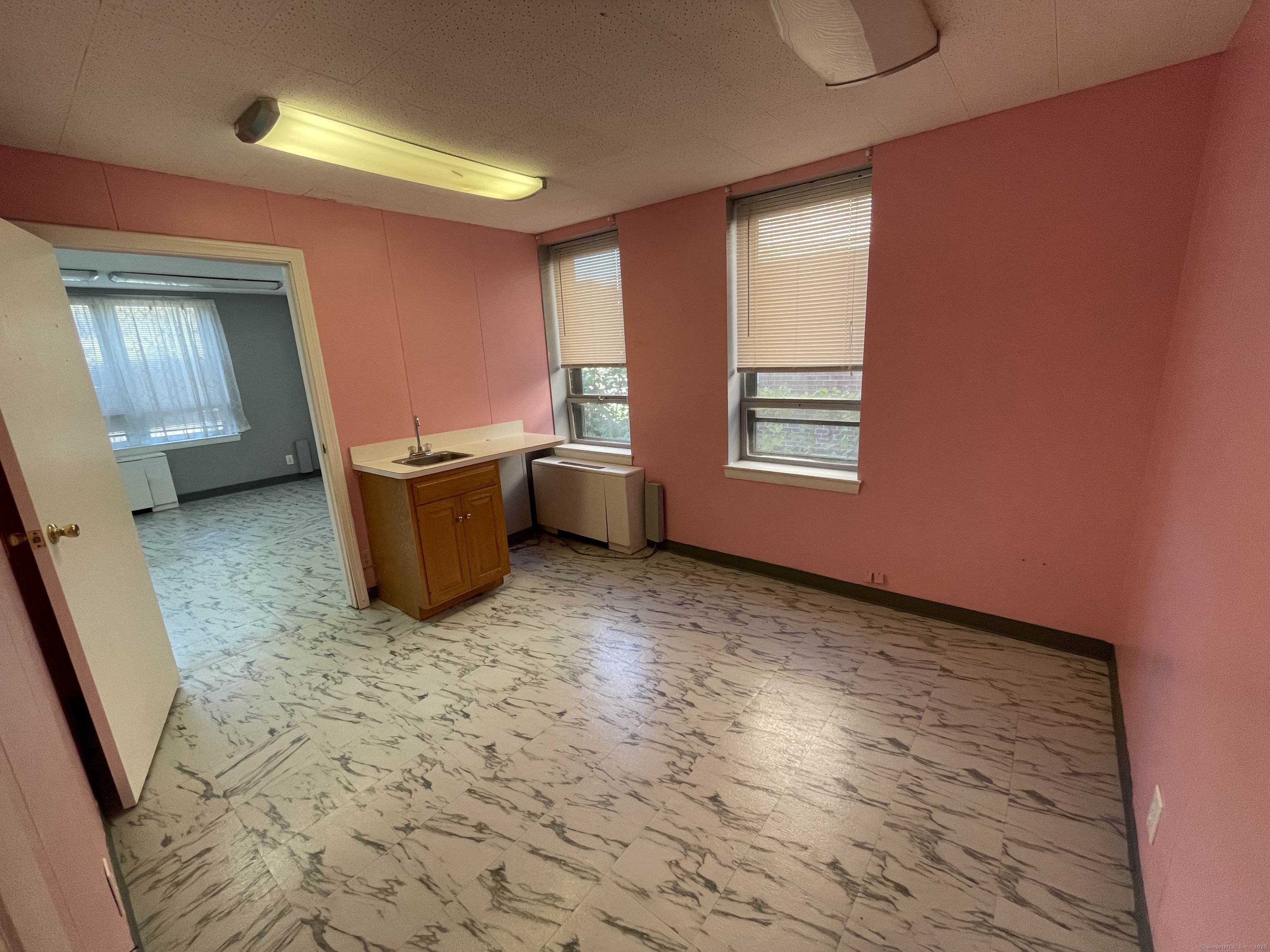 609 Farmington Avenue Hartford CT 06105