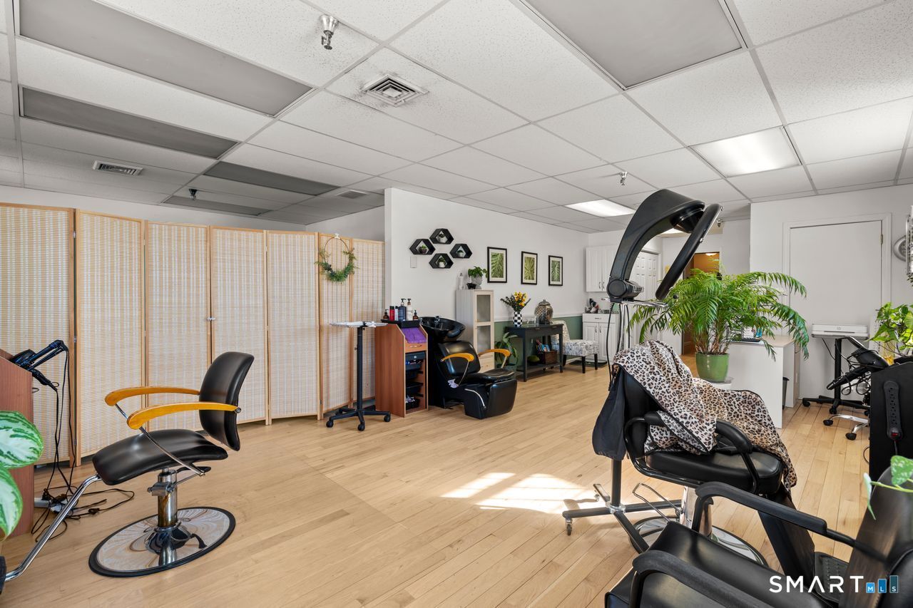 350 Silas Deane Highway Wethersfield CT 06109