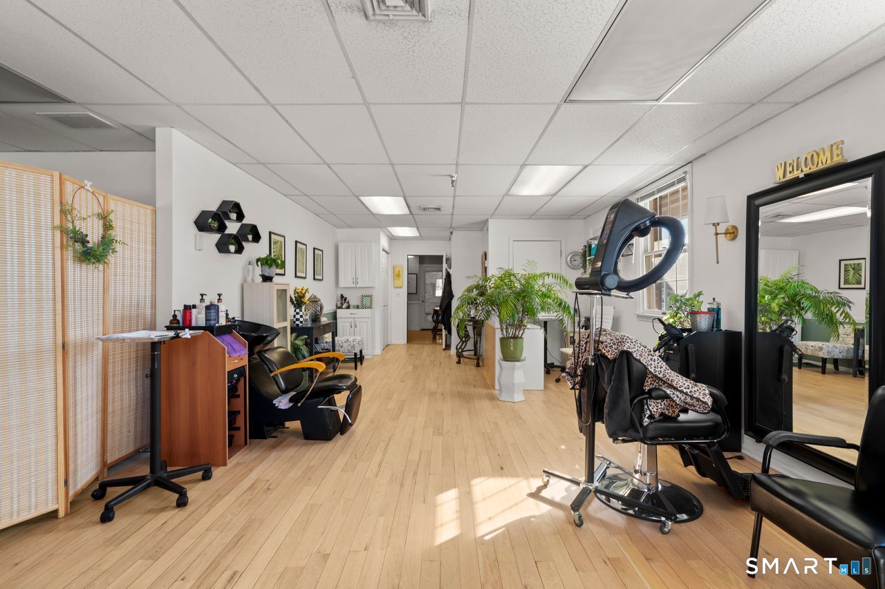 350 Silas Deane Highway Wethersfield CT 06109