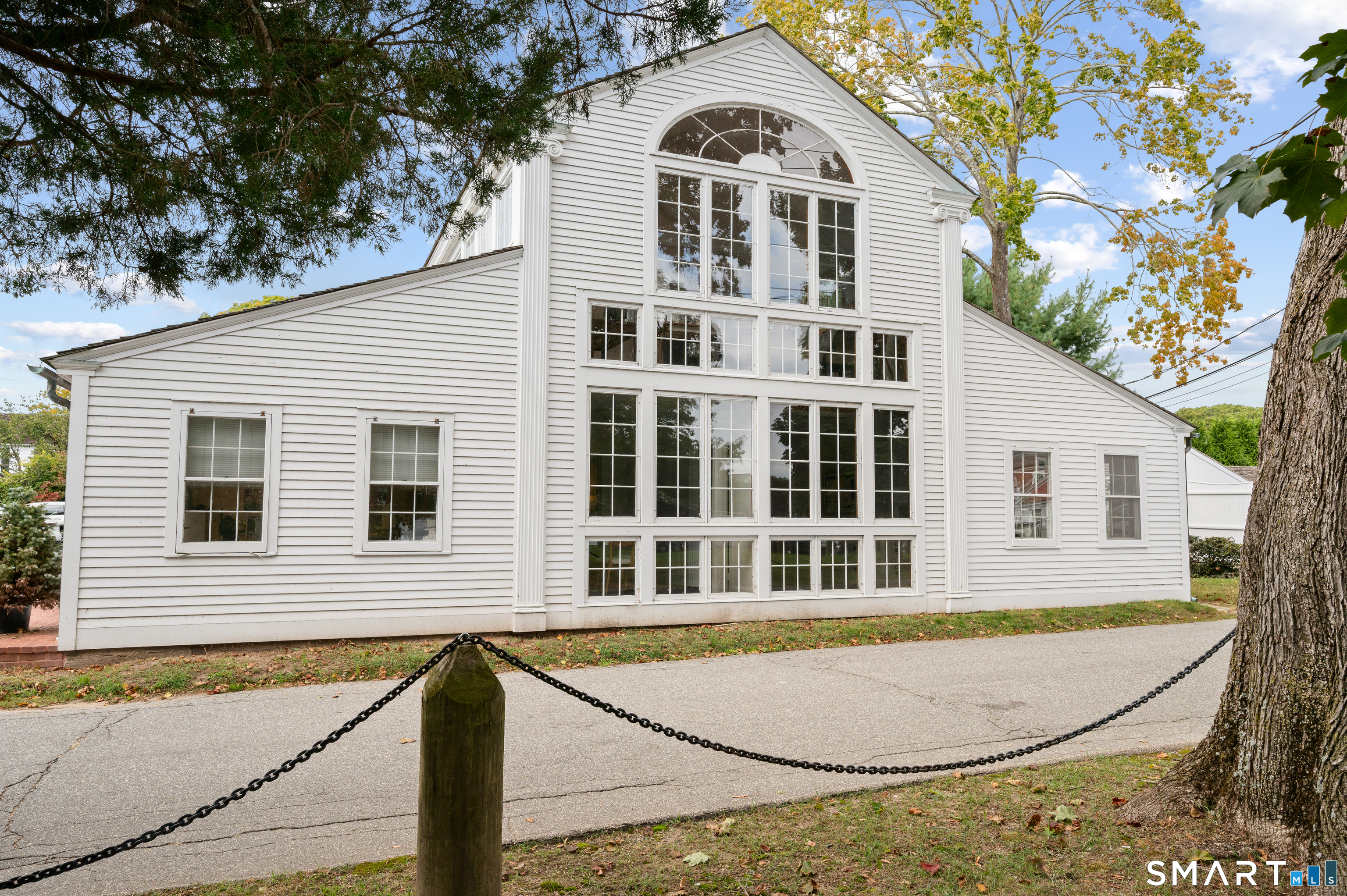 8 Novelty Lane Essex CT 06426