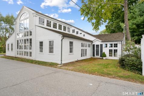 8 Novelty Lane Essex CT 06426