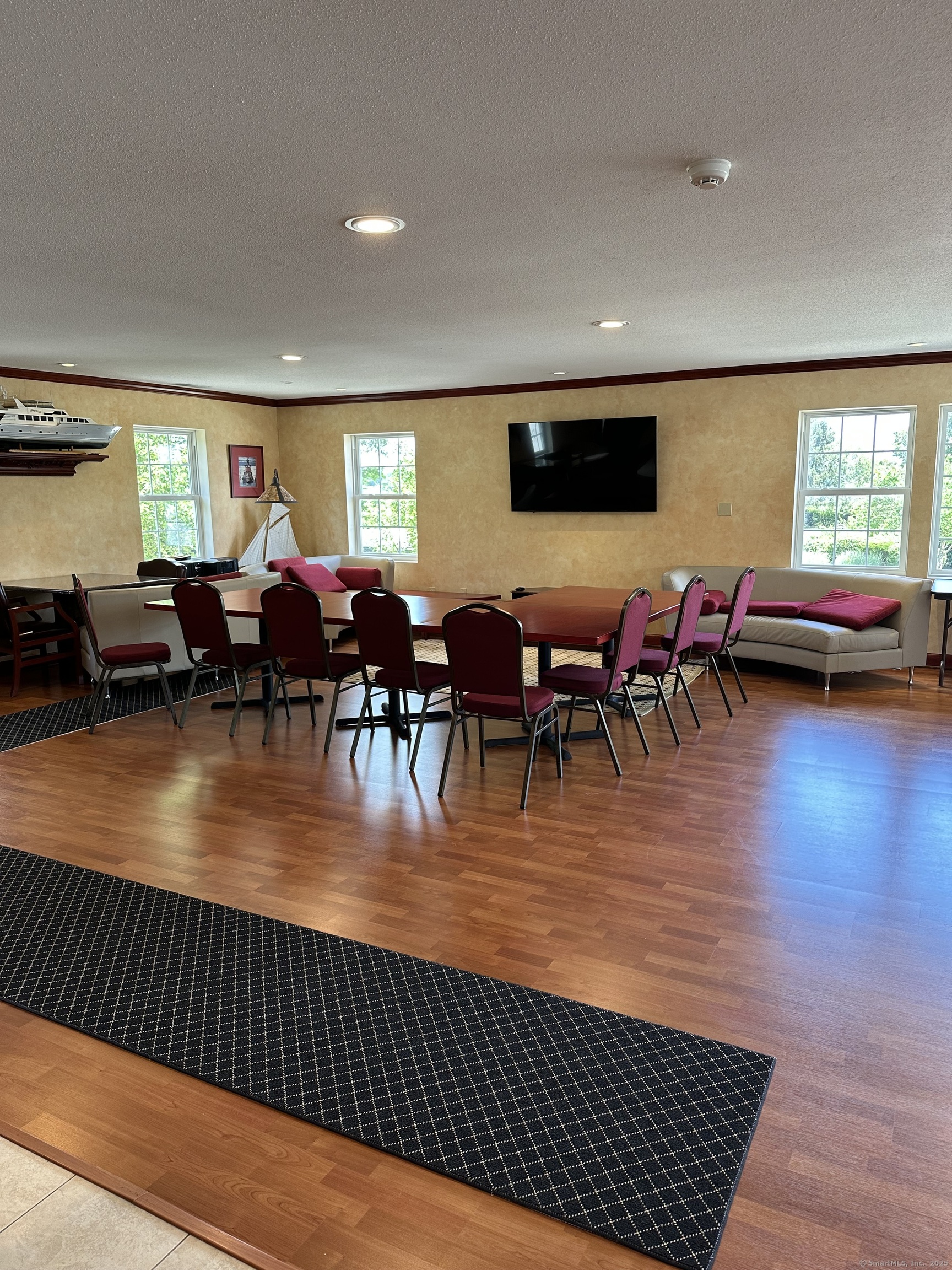 5 Barnes Avenue Old Saybrook CT 06475