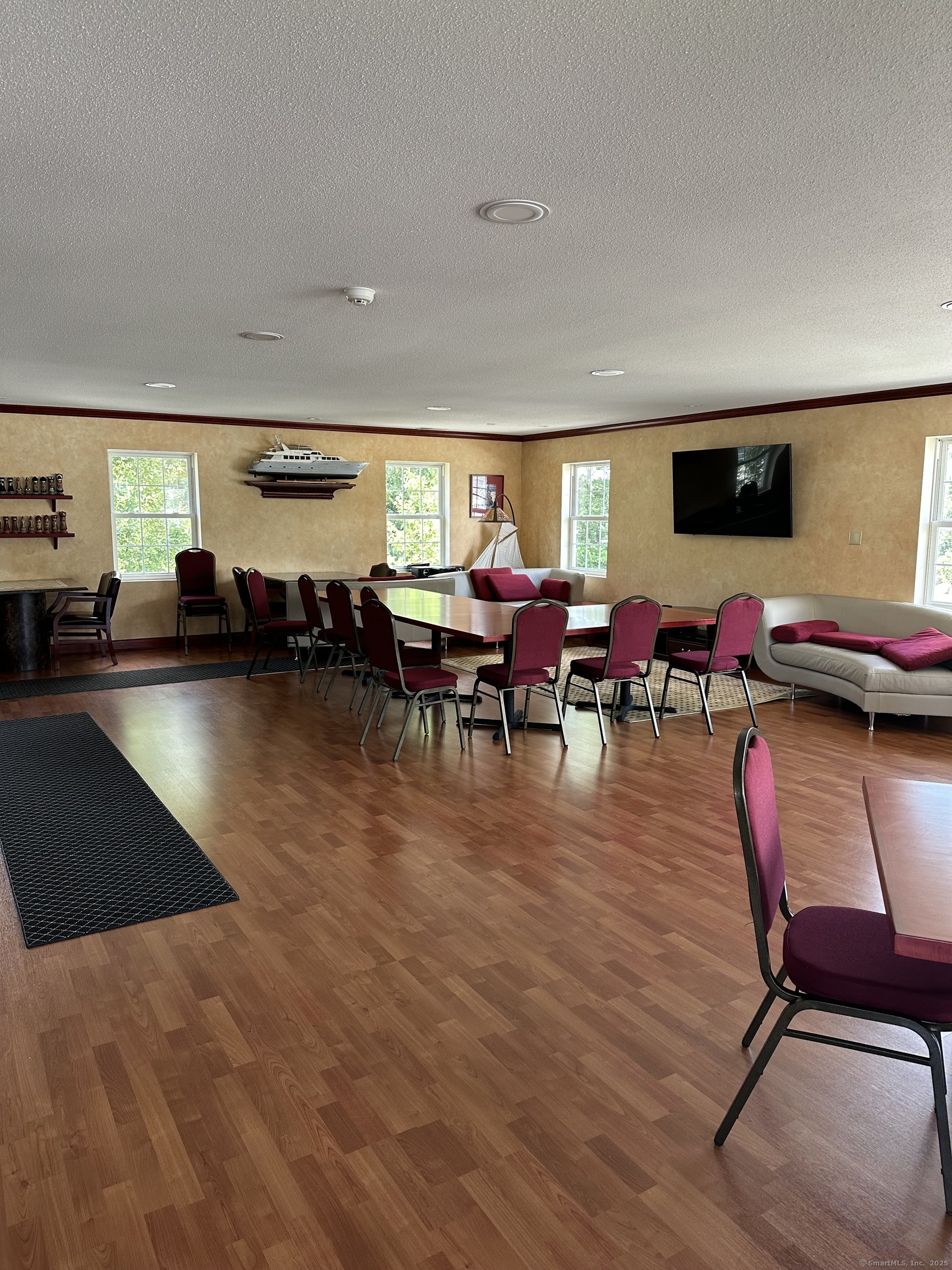 5 Barnes Avenue Old Saybrook CT 06475