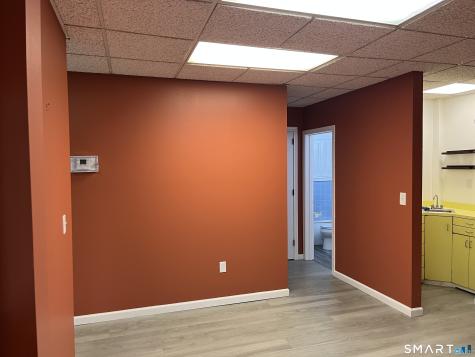 50-52 Market Square Street Newington CT 06111