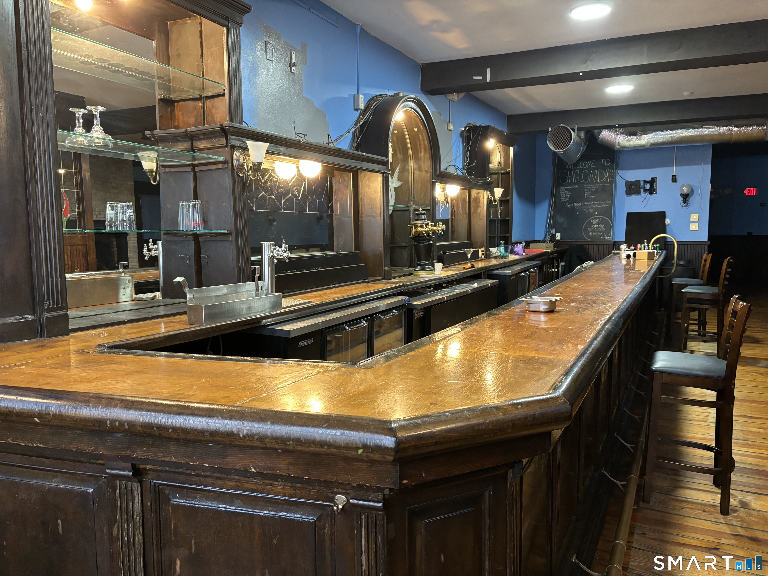 341-345 Bank Street New London CT 06320