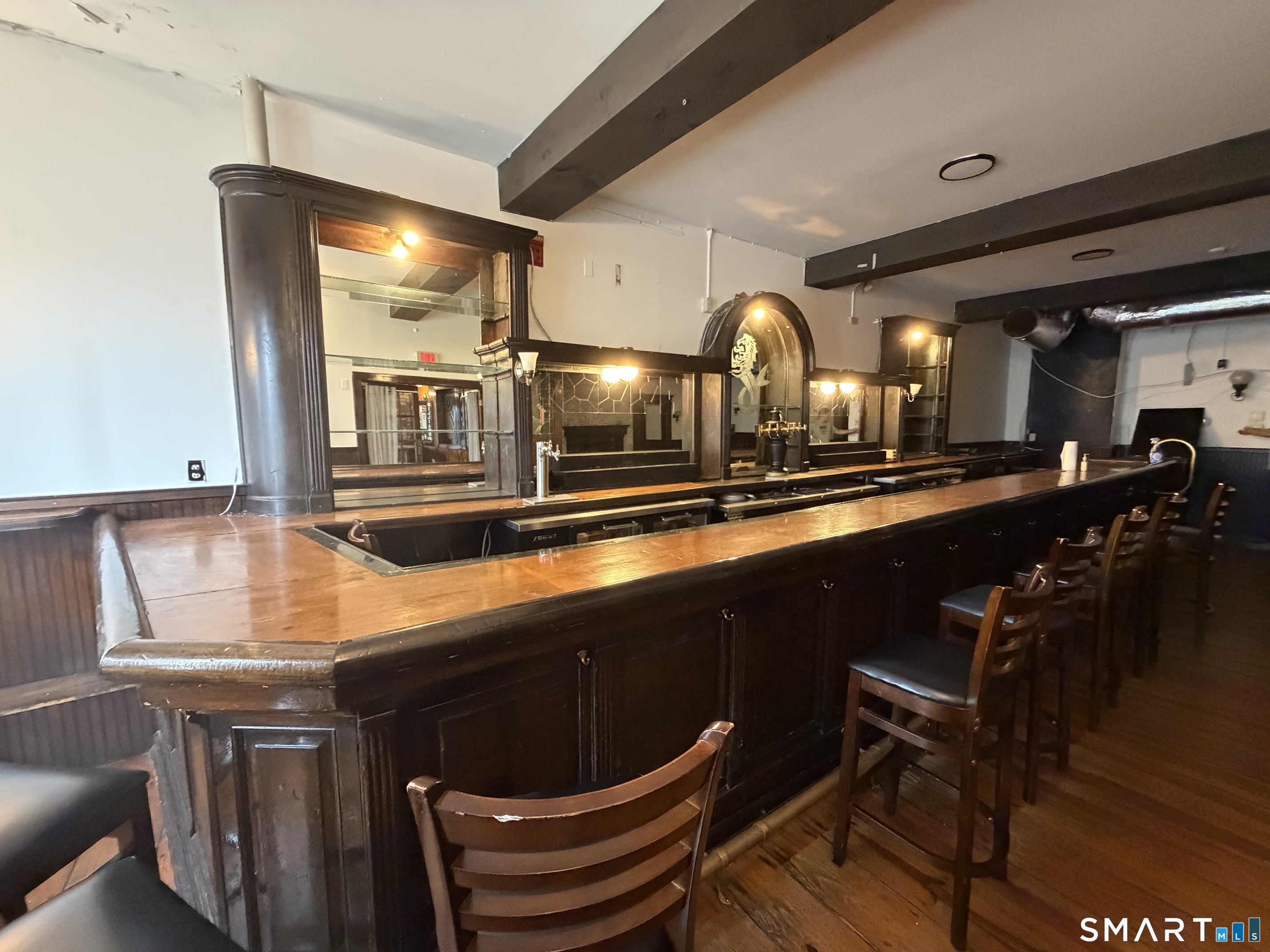 341-345 Bank Street New London CT 06320