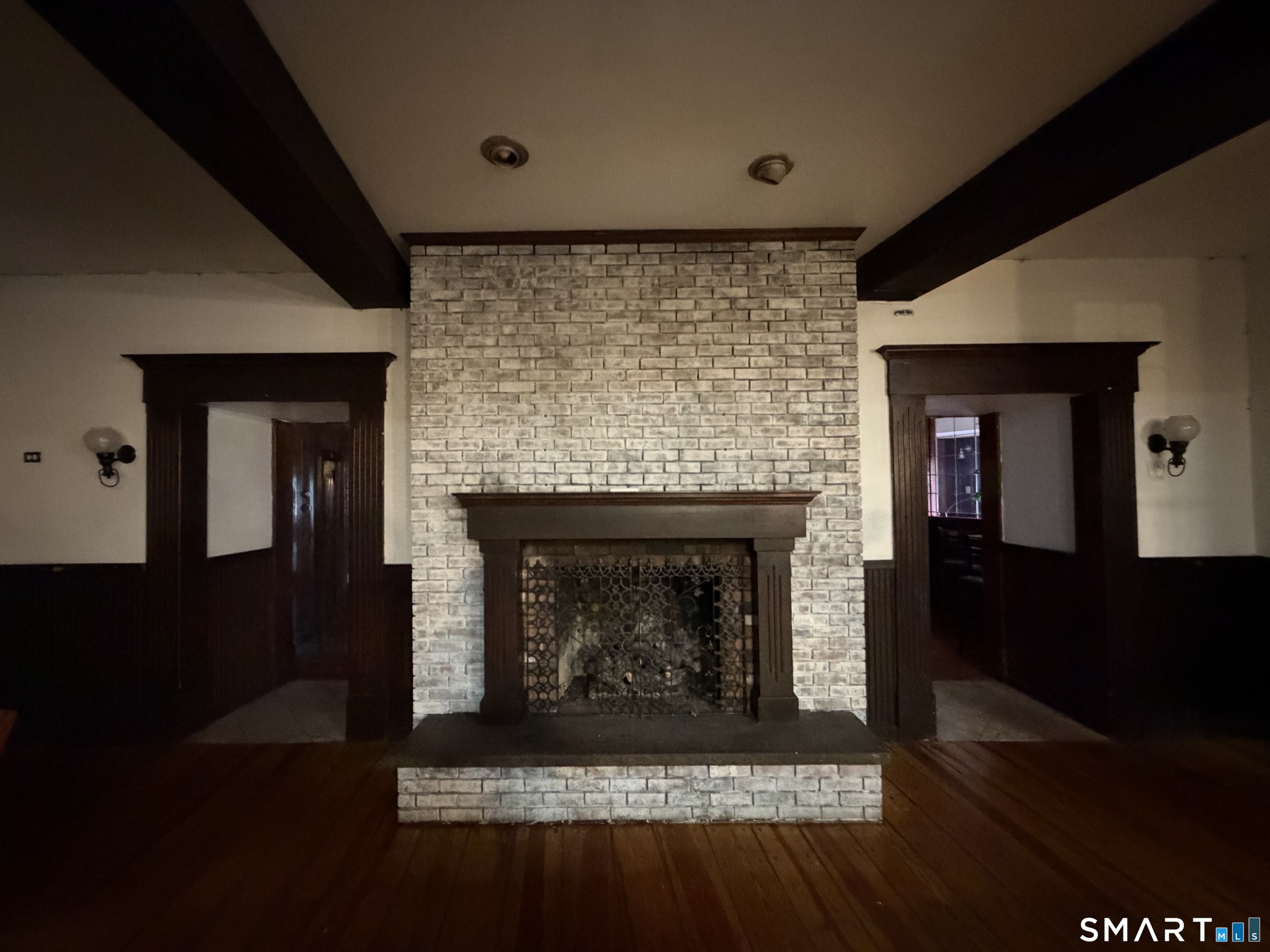 341-345 Bank Street New London CT 06320