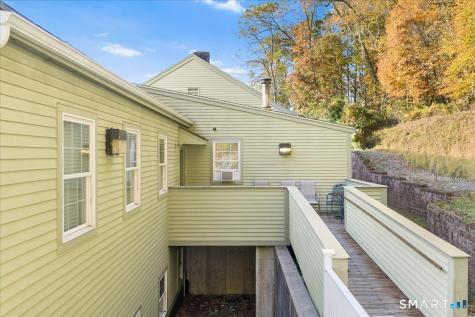 620 Route 32 Montville CT 06382