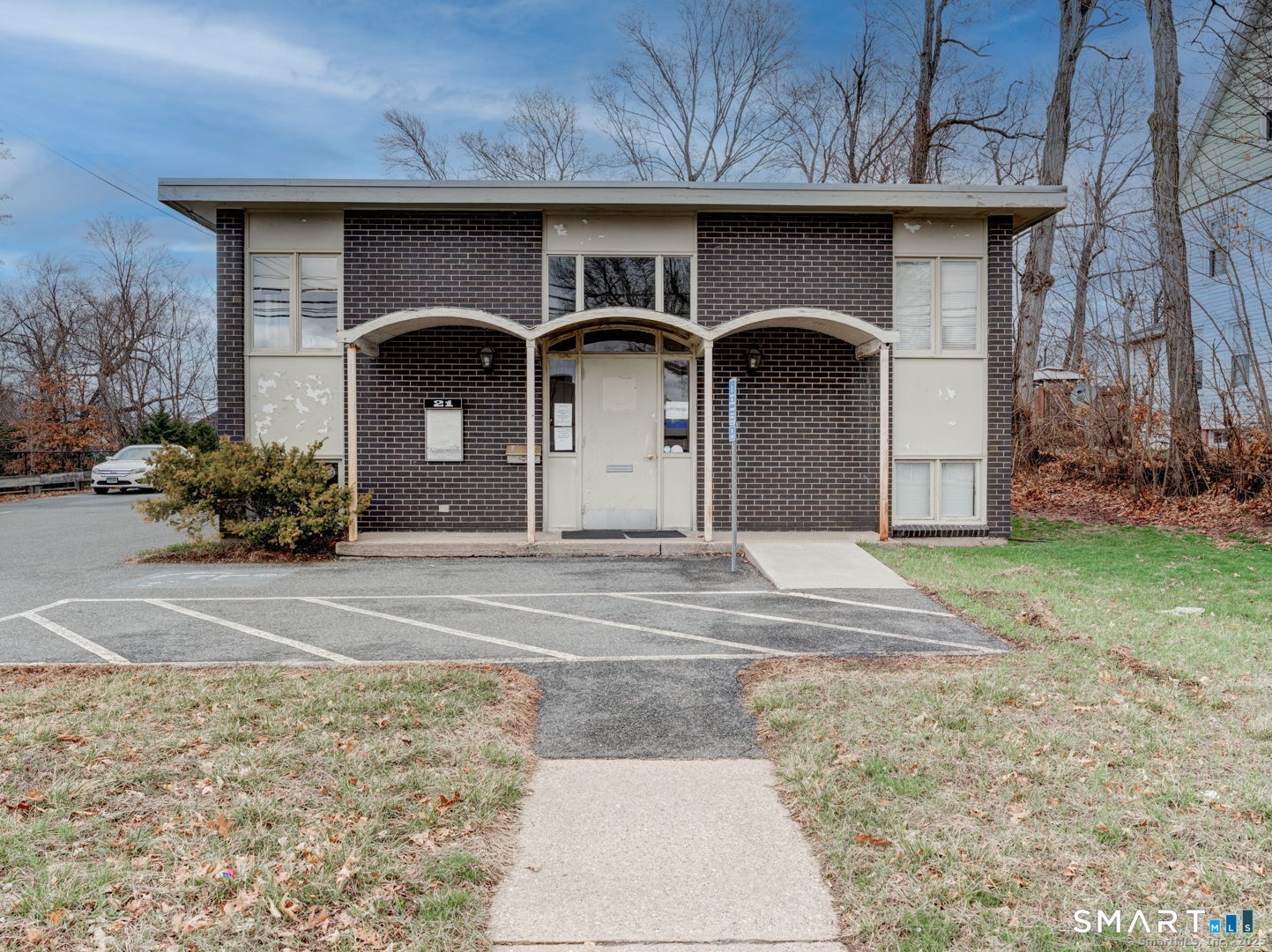 21 Middle Turnpike East Manchester CT 06040