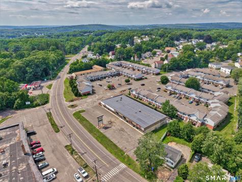 1015 Meriden Road Waterbury CT 06705
