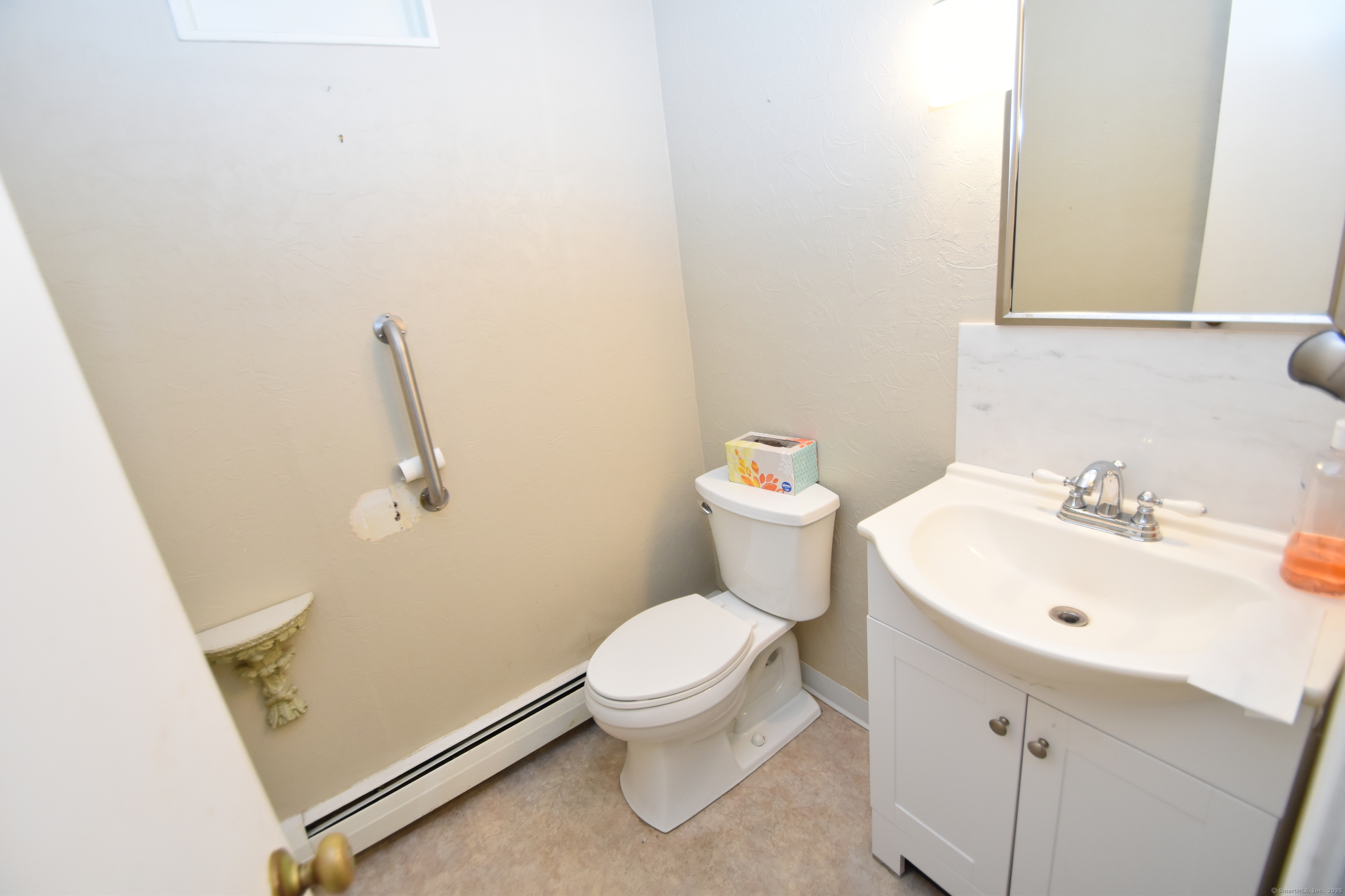 903 Hartford Turnpike Vernon CT 06066