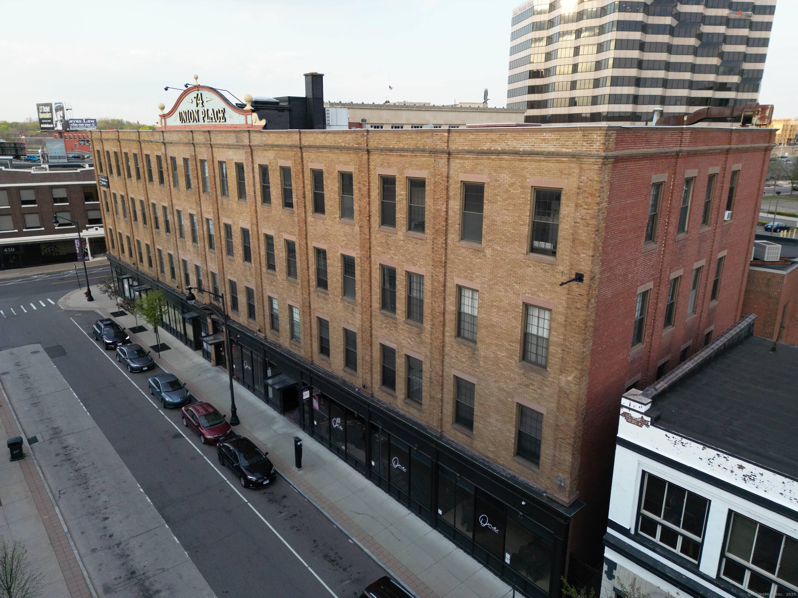 64-84 Union Place Hartford CT 06154