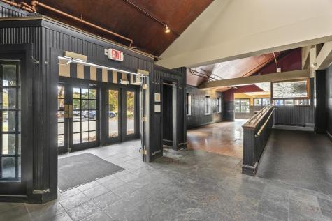 24 West Main Street Avon CT 06001