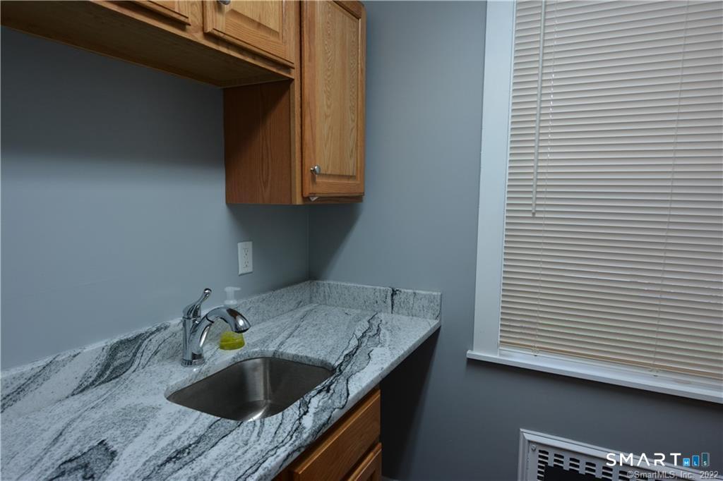 162 Spencer Street Manchester CT 06040