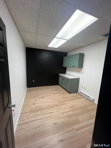 170 Flanders Road East Lyme CT 06357