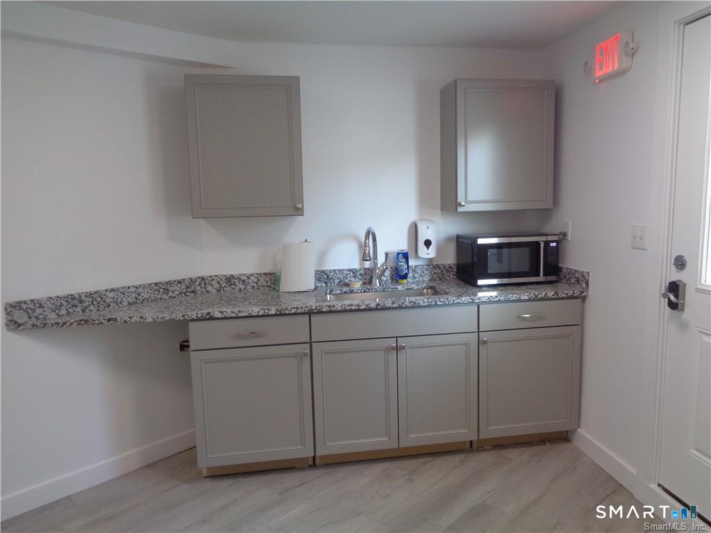 464 East Center Street Manchester CT 06040