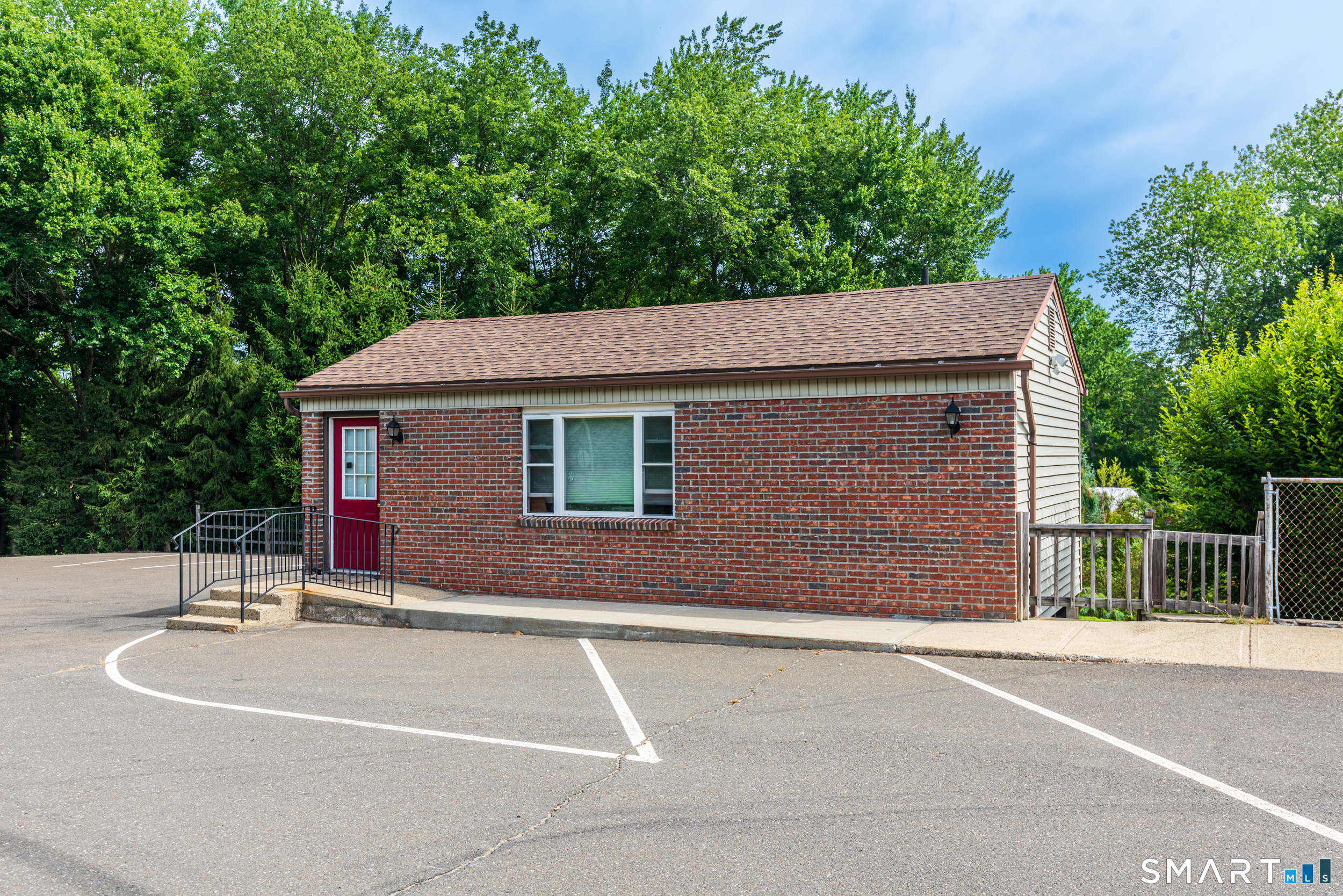 70 Main Street Monroe CT 06468