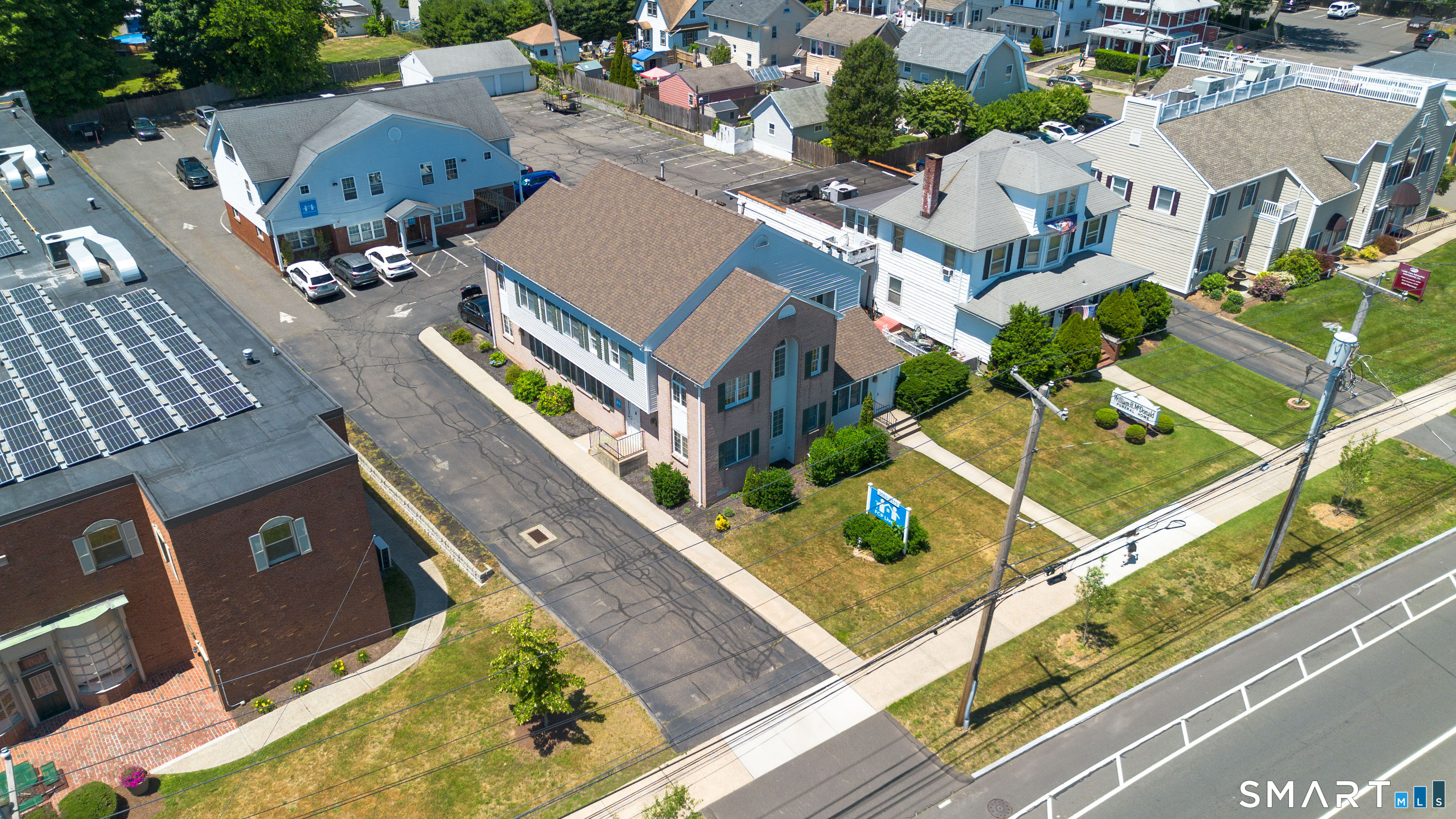 2563 Main Street Stratford CT 06615