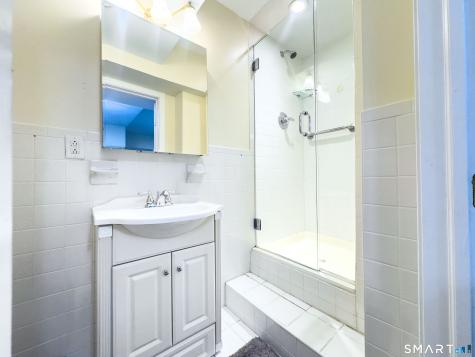 2563 Main Street Stratford CT 06615