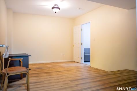 2563 Main Street Stratford CT 06615