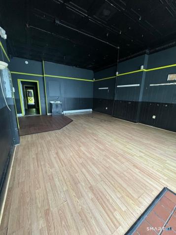21 West Main Street Plainville CT 06062