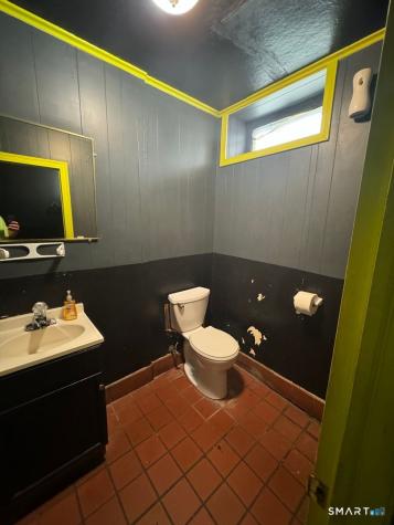21 West Main Street Plainville CT 06062
