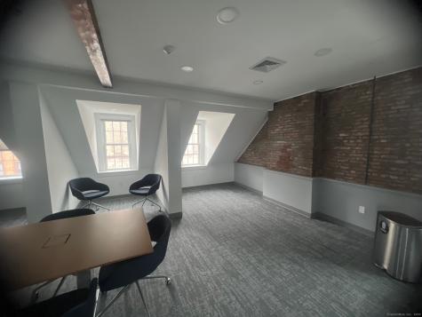 40 Bank Street New London CT 06320