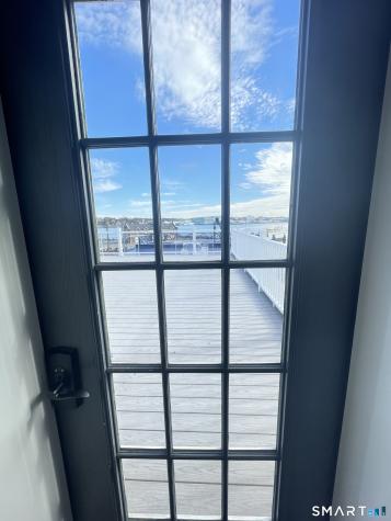 40 Bank Street New London CT 06320