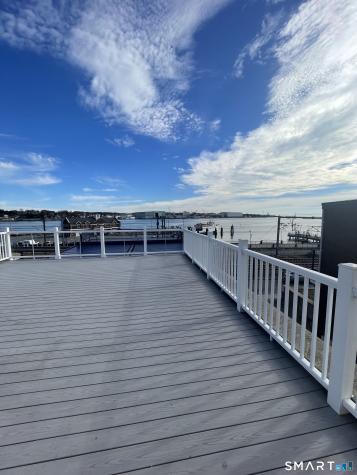 40 Bank Street New London CT 06320