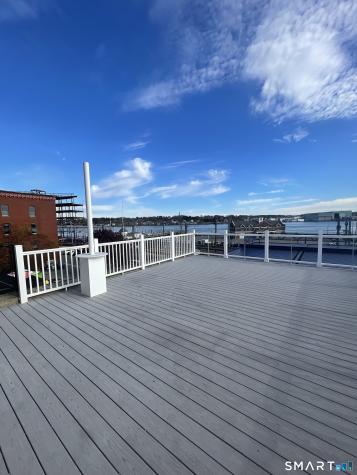 40 Bank Street New London CT 06320