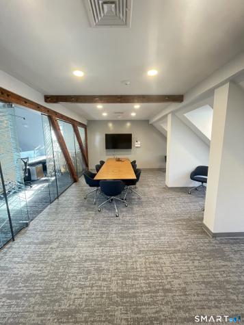 40 Bank Street New London CT 06320