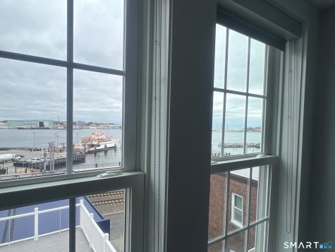 40 Bank Street New London CT 06320