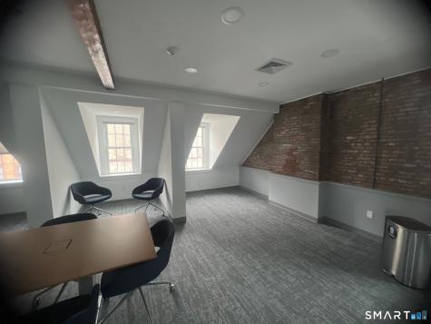 40 Bank Street New London CT 06320