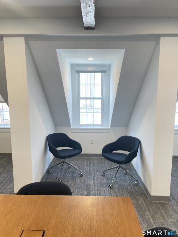 40 Bank Street New London CT 06320