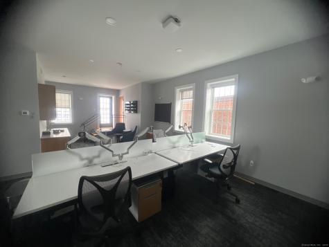 40 Bank Street New London CT 06320