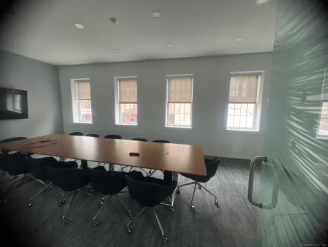 40 Bank Street New London CT 06320