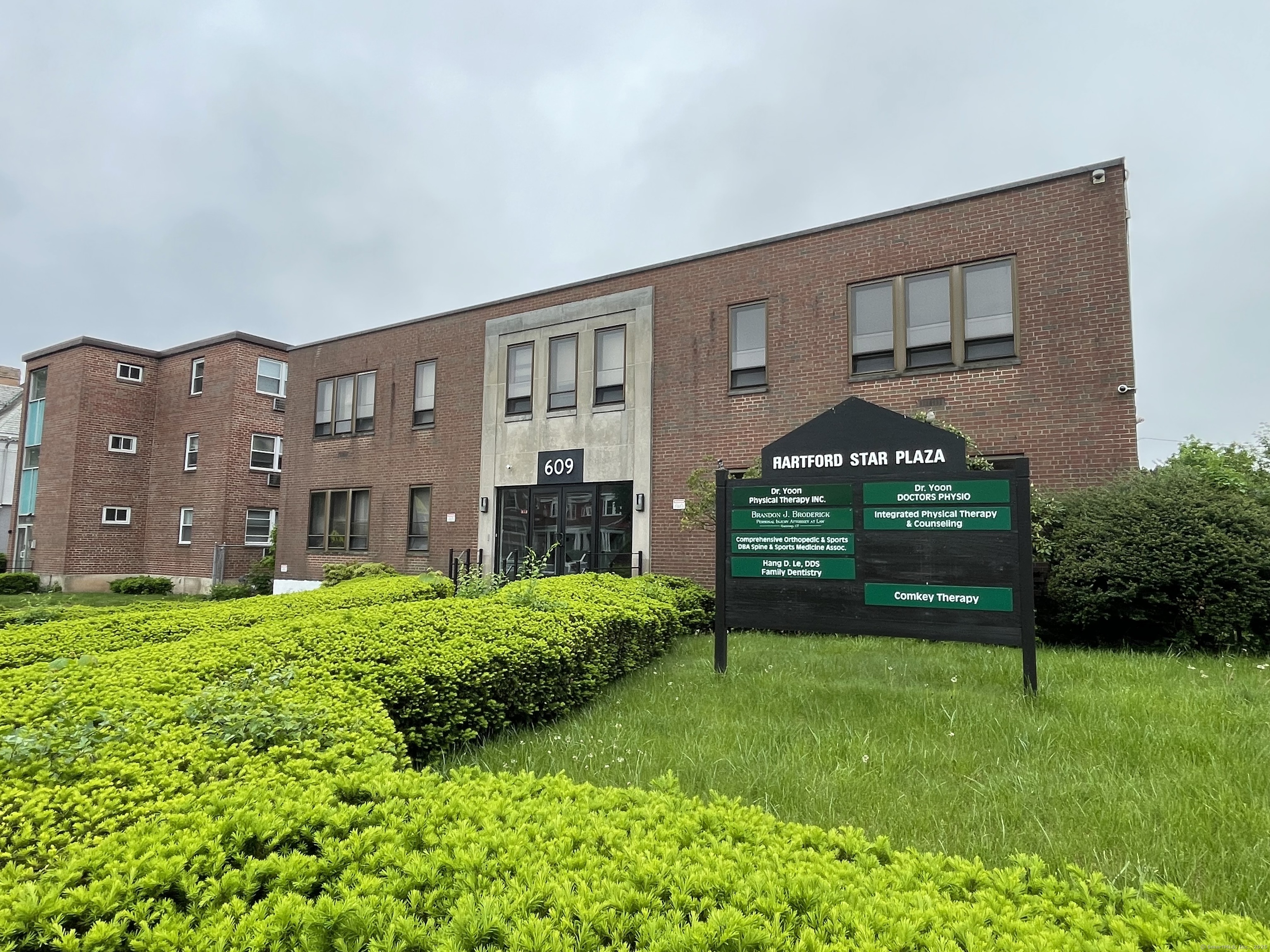 609 Farmington Avenue Hartford CT 06105