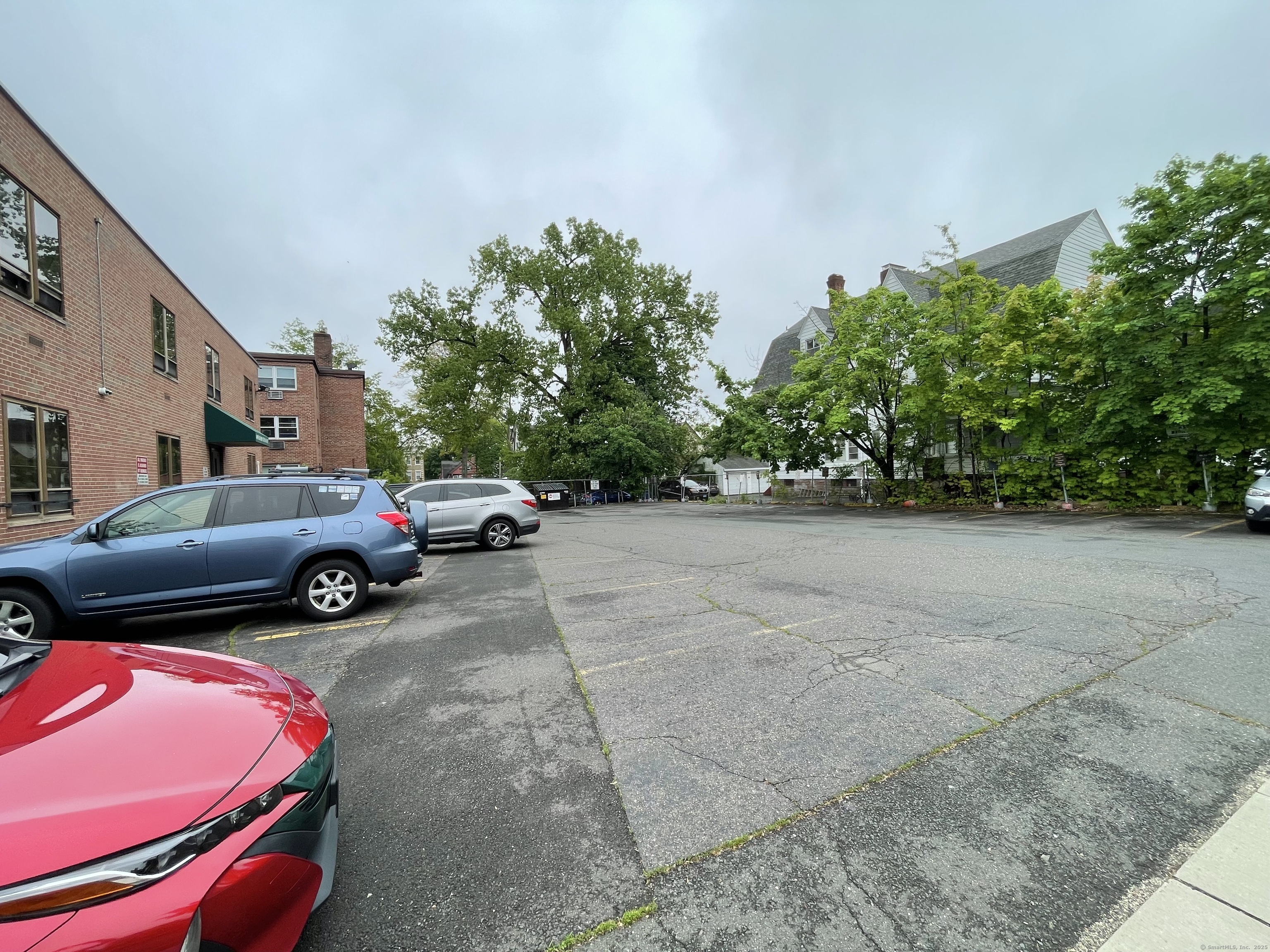 609 Farmington Avenue Hartford CT 06105