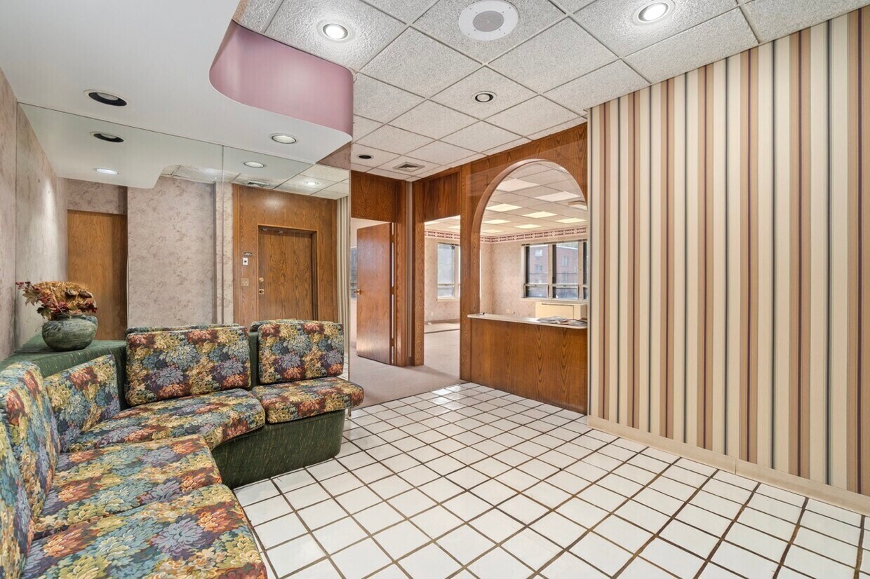 609 Farmington Avenue Hartford CT 06105