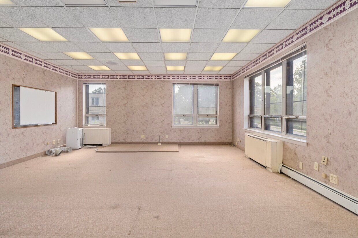 609 Farmington Avenue Hartford CT 06105