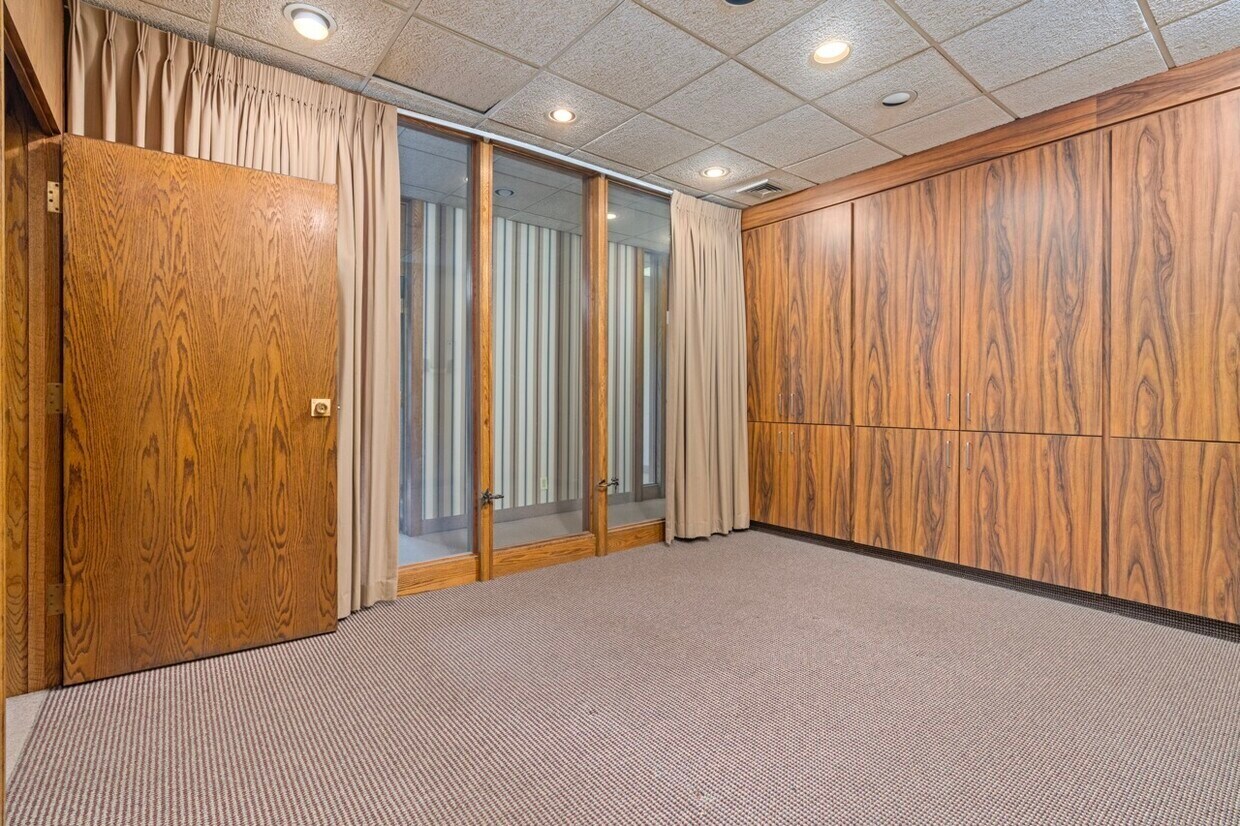 609 Farmington Avenue Hartford CT 06105