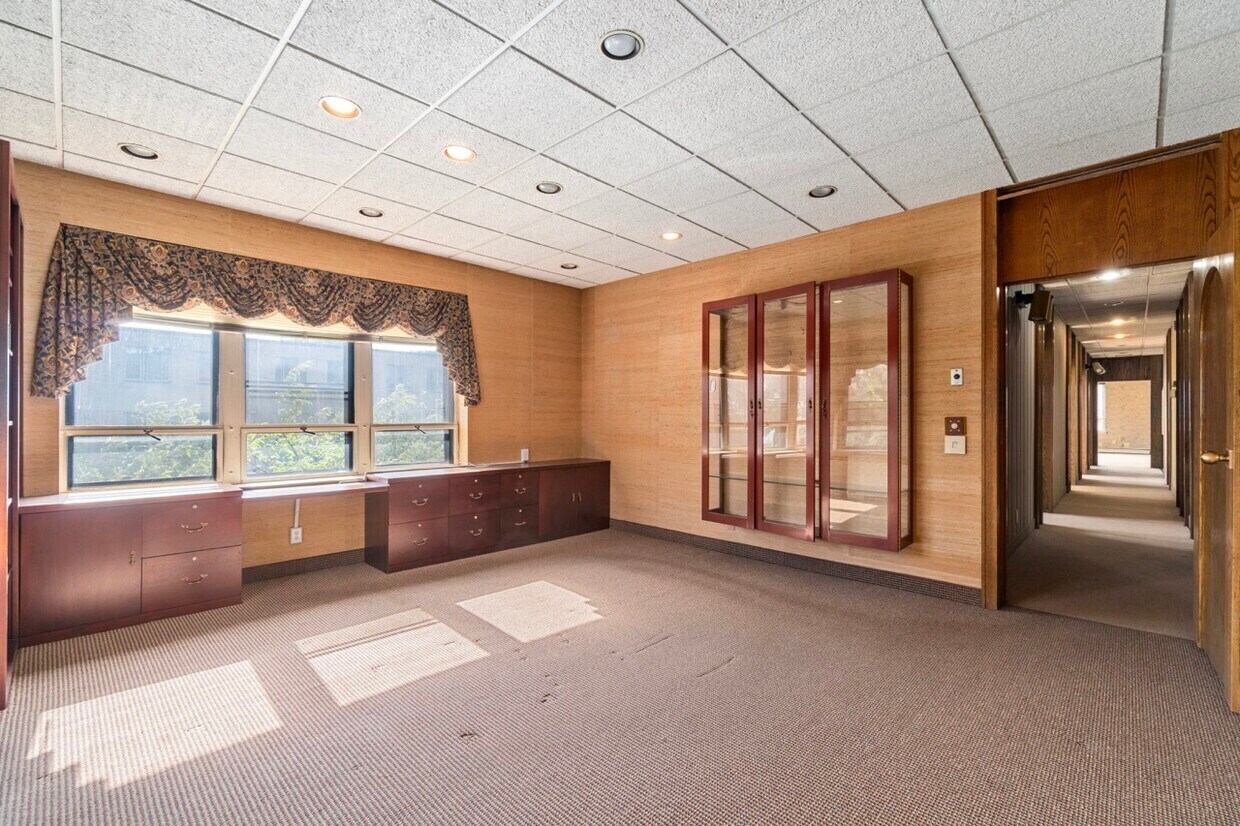 609 Farmington Avenue Hartford CT 06105