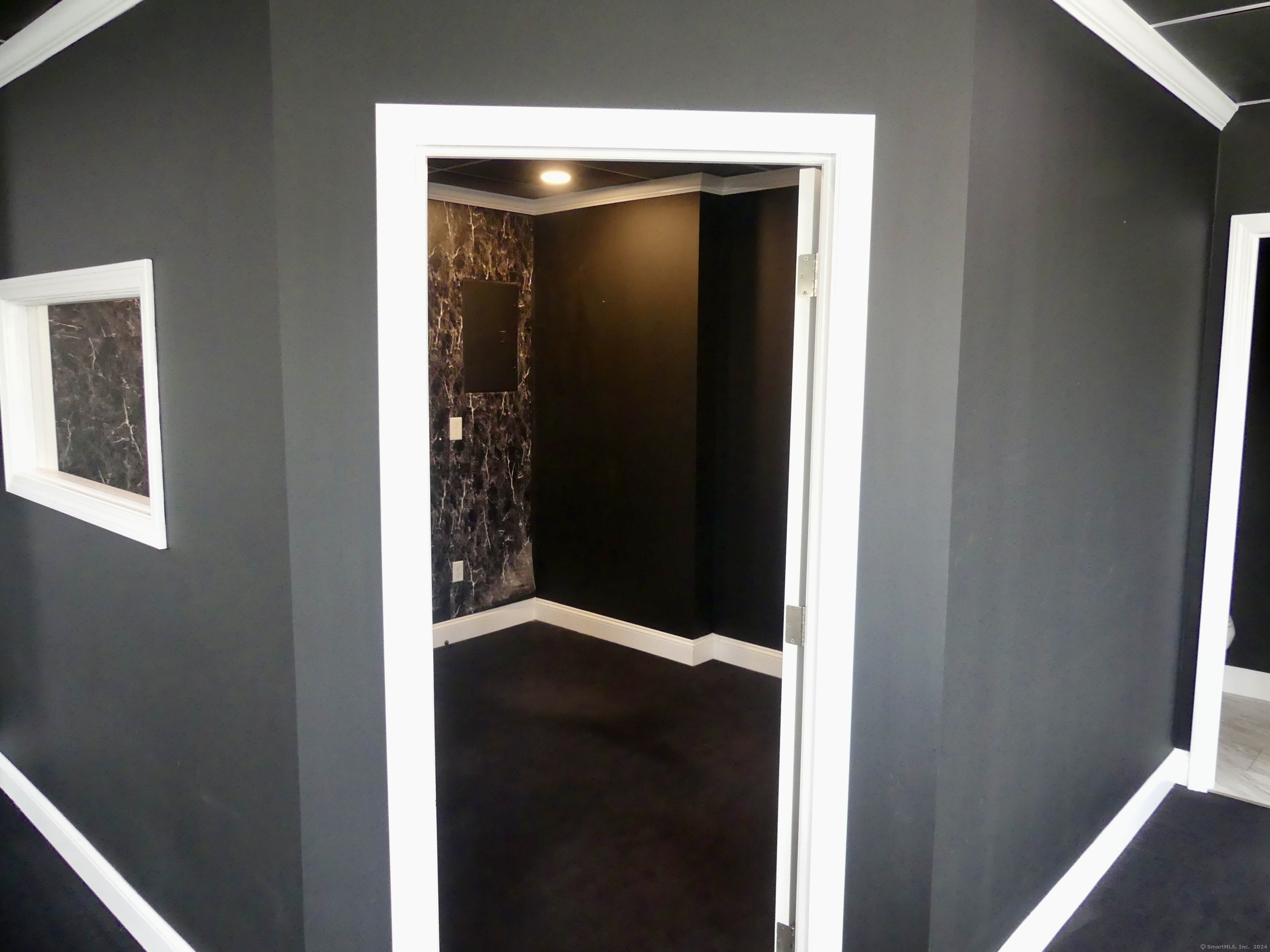 29 Boston Post Road Madison CT 06443