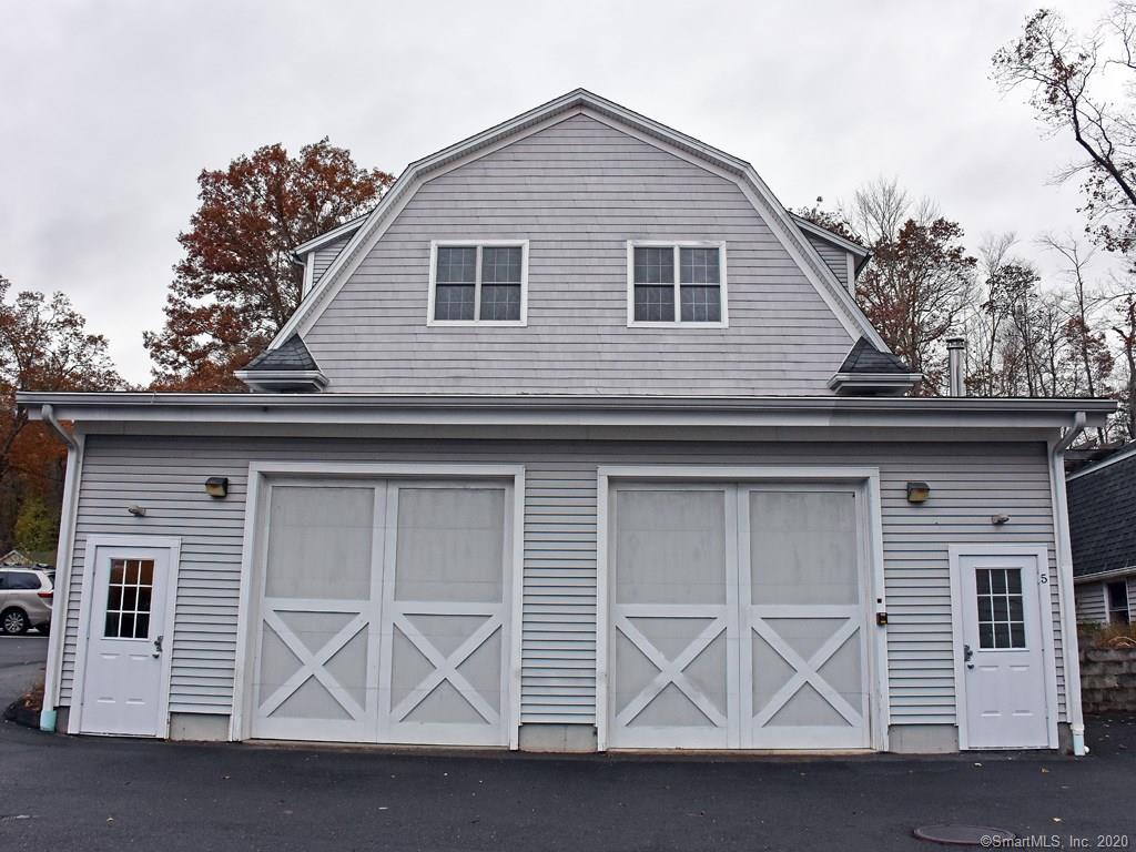 536 Federal Road Brookfield CT 06804