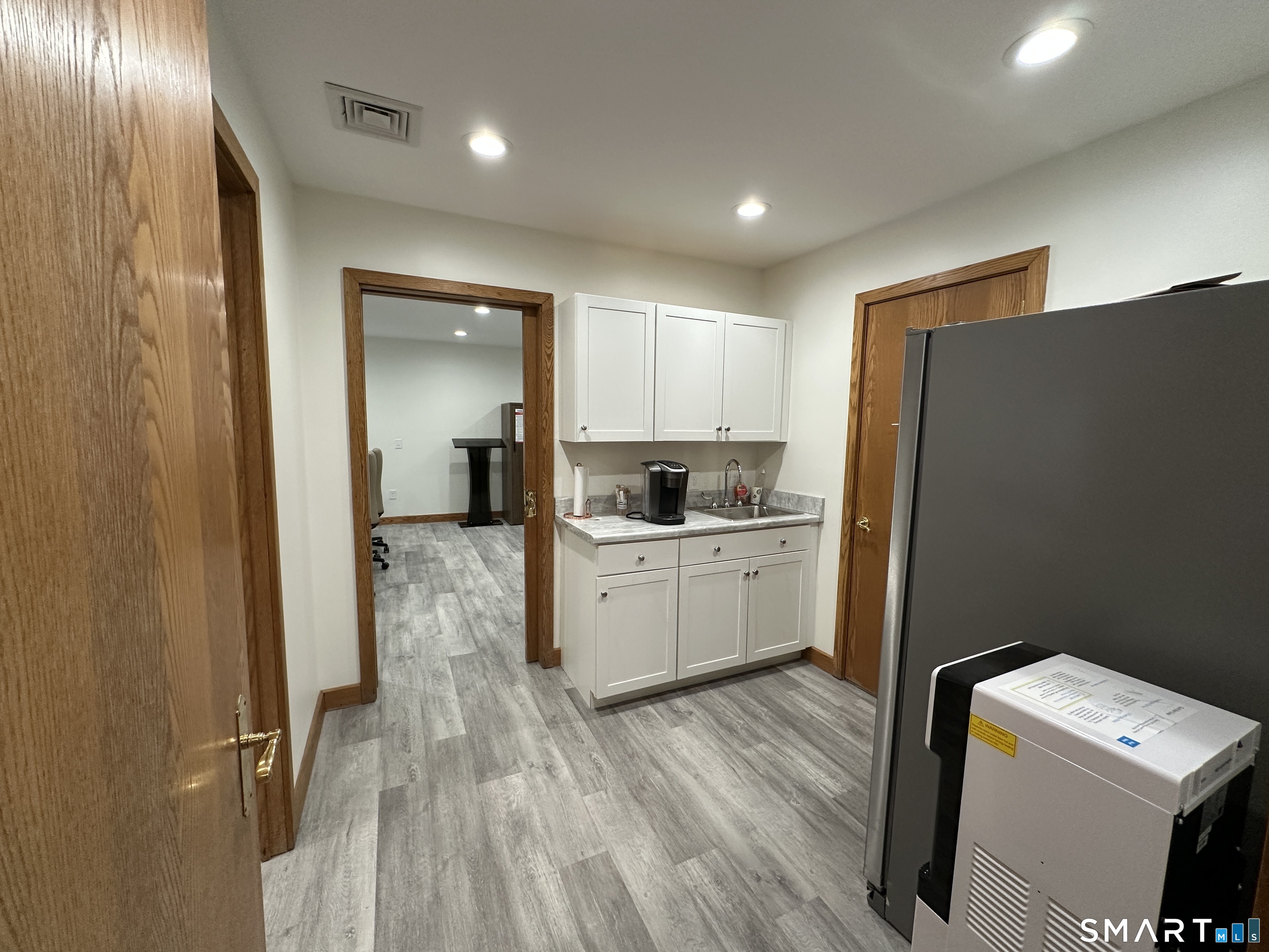 123 Elm Street Old Saybrook CT 06475
